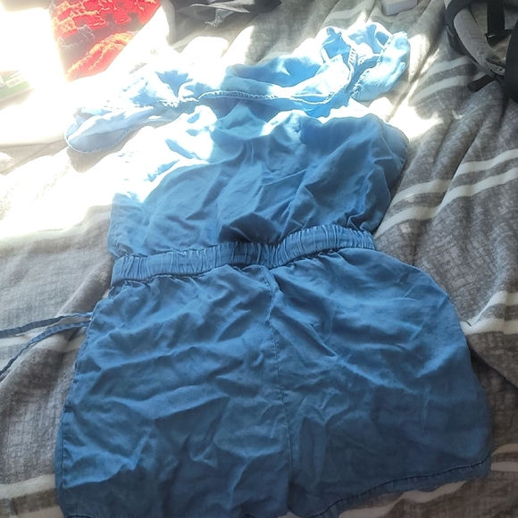 Blue Ruffled Bottoms - Picture 2 of 3